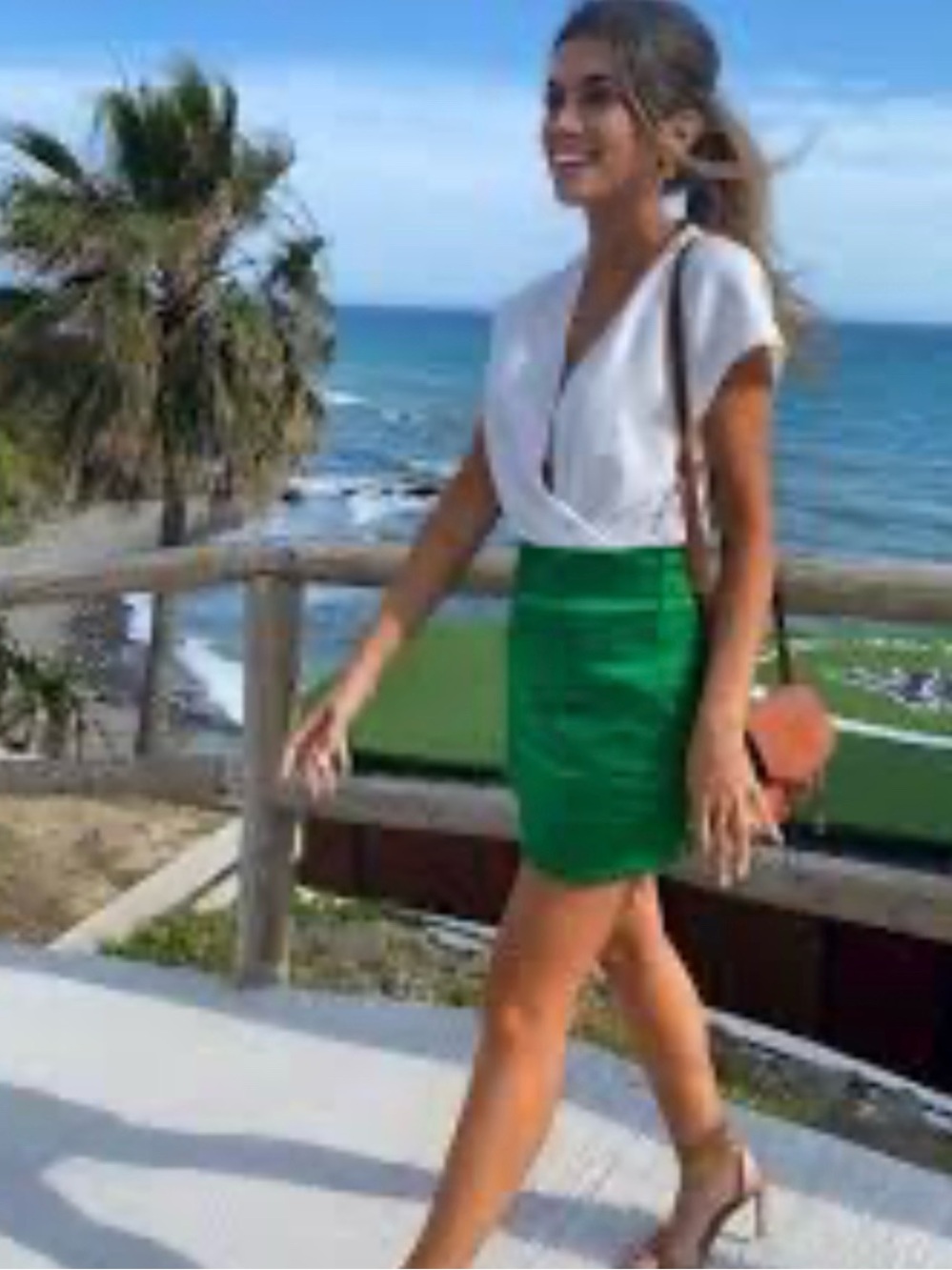 Joie Classic Green Women's Mini Skirt Size 14